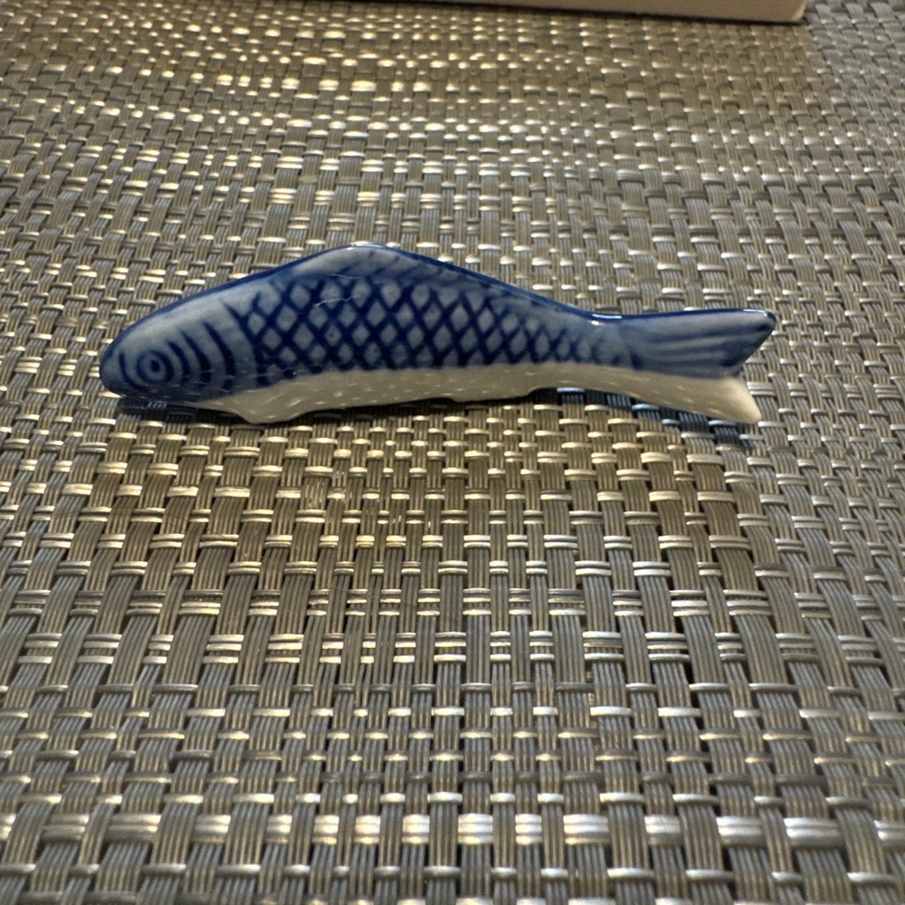 6 Blue & White Ceramic Fish Chopstick Rests – Japanese Hashioki Koi